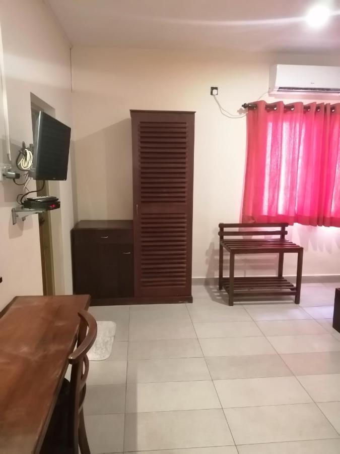Aca Accommodation Коломбо Екстер'єр фото