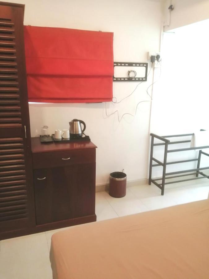 Aca Accommodation Коломбо Екстер'єр фото