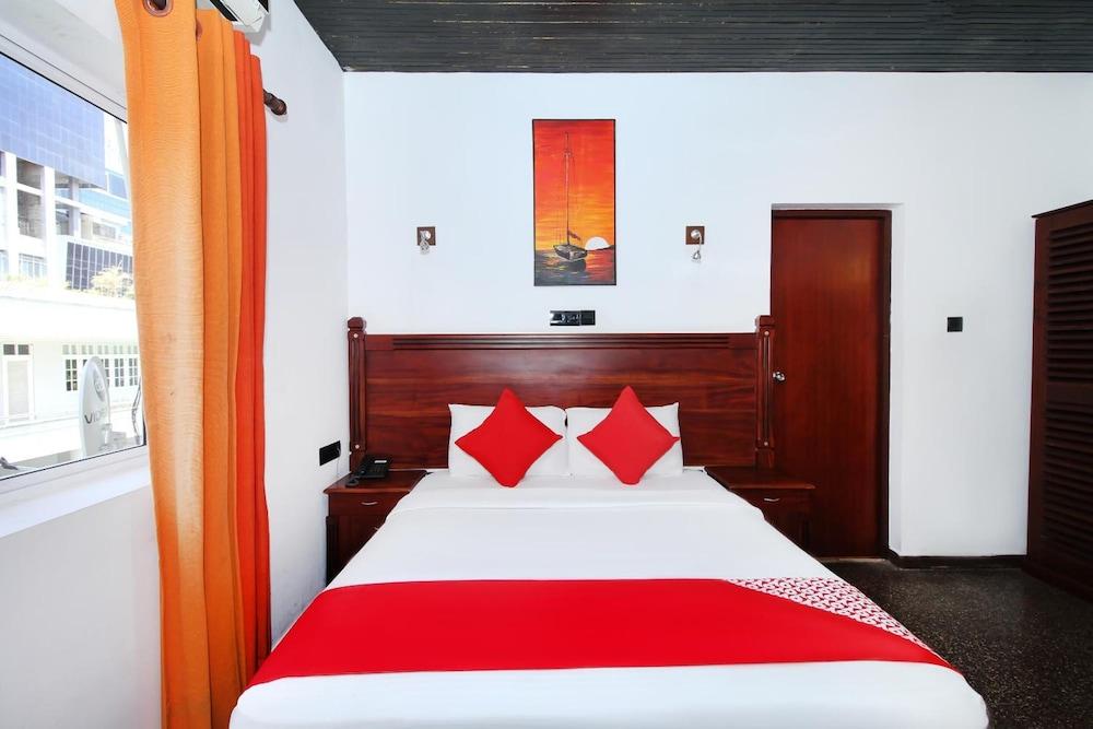 Aca Accommodation Коломбо Екстер'єр фото